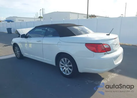 2010 Chrysler Sebring Touring z USA, uszkodzony, nr VIN 1C3BC5ED5AN220199